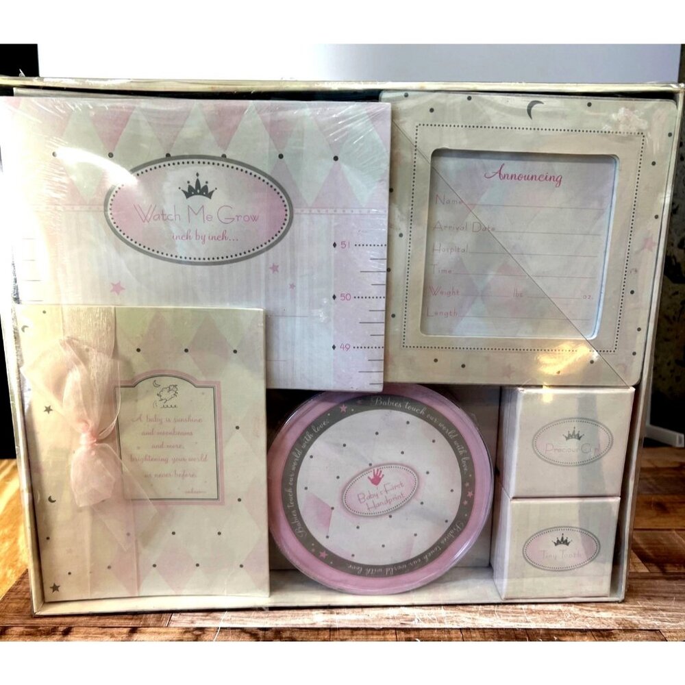 BabyS First Growth Keepsake Milestone Tracking Box Set With Handprint Marker